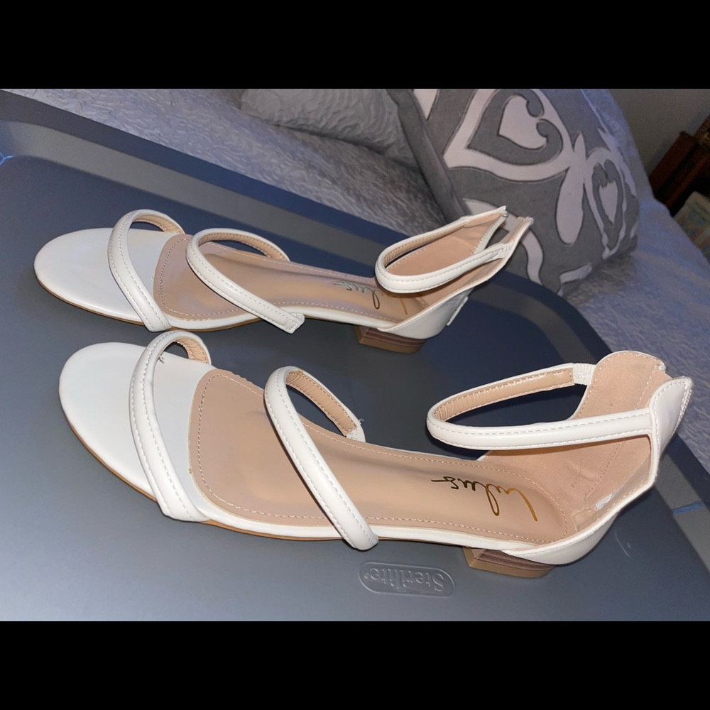 LULUS flat sandals